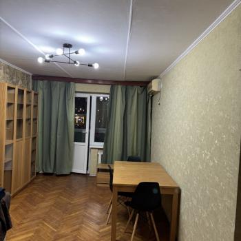 Сдается Многокомнатная квартира, 60 м²