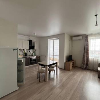 Сдается 2-х комнатная квартира, 73 м²