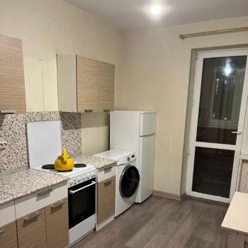 Сдается 1-комнатная квартира, 36 м²