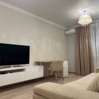 Сдается 1-комнатная квартира, 43 м²