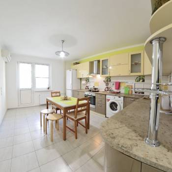 Продается 3-х комнатная квартира, 92 м²