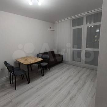 Сдается 1-комнатная квартира, 40 м²