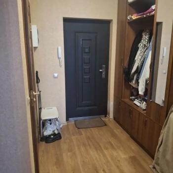 Продается 1-комнатная квартира, 37 м²