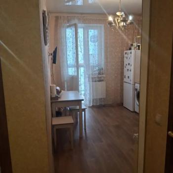 Продается 1-комнатная квартира, 37 м²