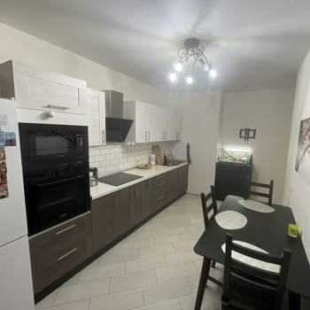 Продается 2-х комнатная квартира, 62 м²