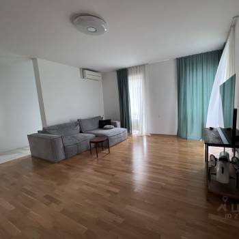 Продается 3-х комнатная квартира, 90,4 м²