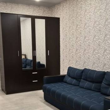 Сдается 1-комнатная квартира, 42 м²