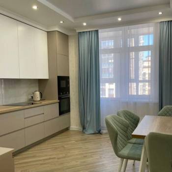 Сдается 2-х комнатная квартира, 65 м²