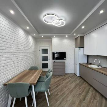 Сдается 2-х комнатная квартира, 65 м²