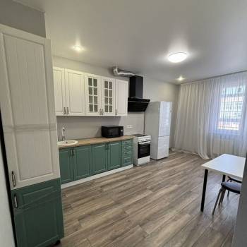 Сдается 1-комнатная квартира, 43 м²