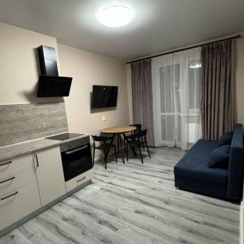 Продается 1-комнатная квартира, 37,4 м²