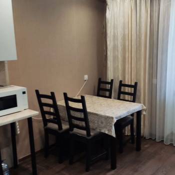 Сдается 1-комнатная квартира, 40 м²