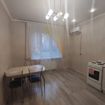 Сдается 2-х комнатная квартира, 57 м²