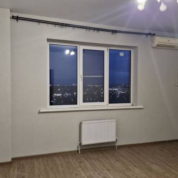Сдается 2-х комнатная квартира, 65 м²