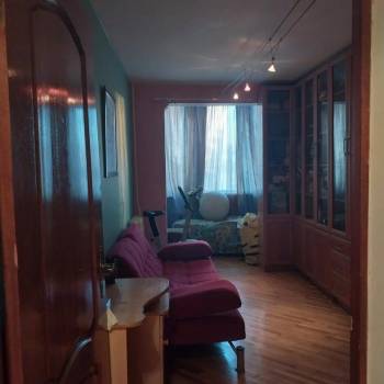 Продается Многокомнатная квартира, 140 м²