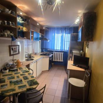 Продается Многокомнатная квартира, 140 м²