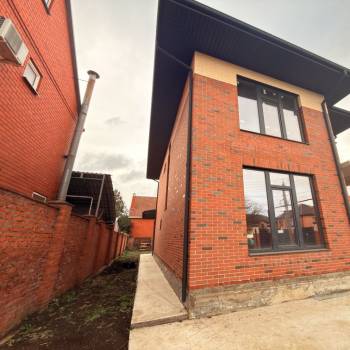 Продается Дом, 200 м²