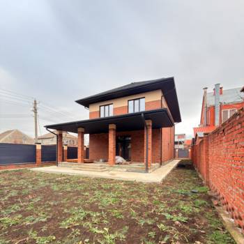 Продается Дом, 200 м²