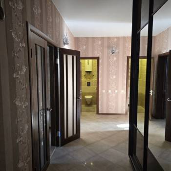 Сдается 2-х комнатная квартира, 81 м²