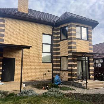 Продается Дом, 180 м²