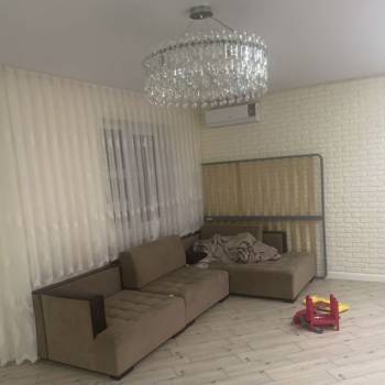 Продается Дом, 180 м²