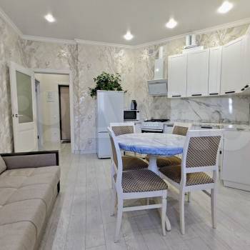Продается 1-комнатная квартира, 50 м²