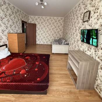 Сдается 1-комнатная квартира, 42 м²