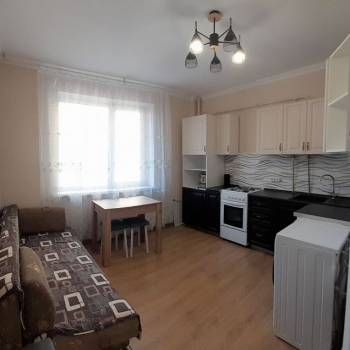 Сдается 1-комнатная квартира, 38 м²