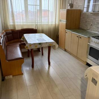 Сдается 1-комнатная квартира, 37,2 м²
