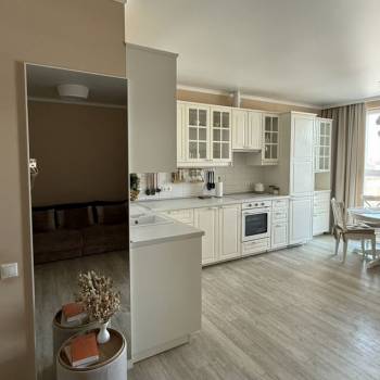 Сдается 1-комнатная квартира, 42 м²