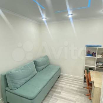 Продается Многокомнатная квартира, 67 м²