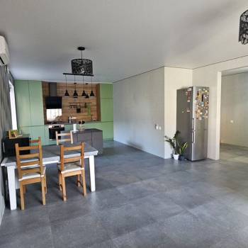 Продается Многокомнатная квартира, 120 м²