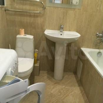 Сдается 1-комнатная квартира, 42 м²