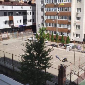 Сдается 1-комнатная квартира, 50 м²