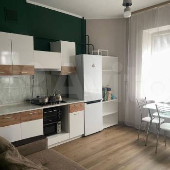 Сдается 1-комнатная квартира, 52 м²