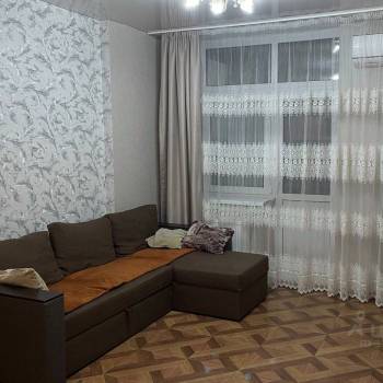 Сдается 1-комнатная квартира, 54 м²