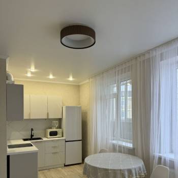 Сдается 1-комнатная квартира, 42 м²