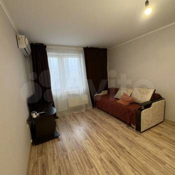 Сдается 1-комнатная квартира, 37,5 м²