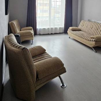 Продается 1-комнатная квартира, 42 м²