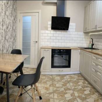 Продается 1-комнатная квартира, 40 м²