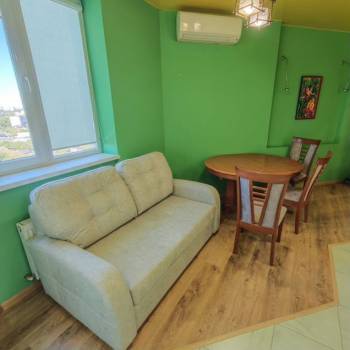 Сдается 2-х комнатная квартира, 103 м²