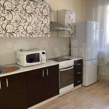 Сдается 1-комнатная квартира, 39 м²