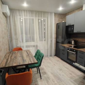 Сдается 2-х комнатная квартира, 78 м²