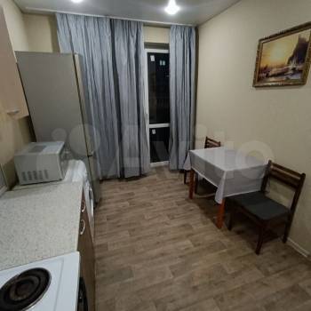 Сдается 1-комнатная квартира, 37 м²