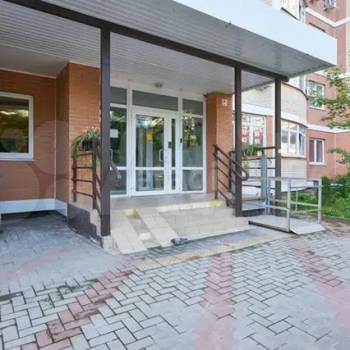 Продается 1-комнатная квартира, 49 м²