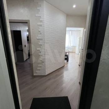 Сдается 1-комнатная квартира, 38 м²