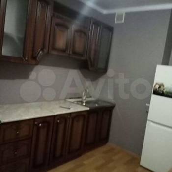 Продается 1-комнатная квартира, 40,8 м²