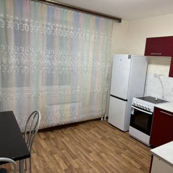 Сдается 1-комнатная квартира, 37,5 м²