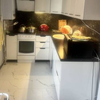 Продается 1-комнатная квартира, 54 м²