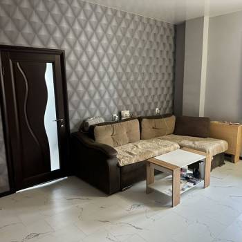 Продается 1-комнатная квартира, 54 м²